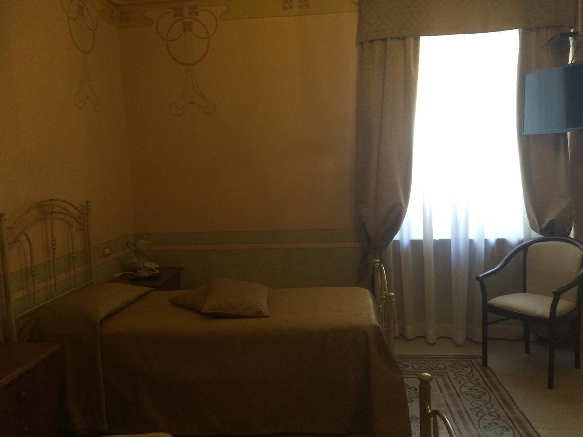 Hotel Sant'Anna Floresta Esterno foto