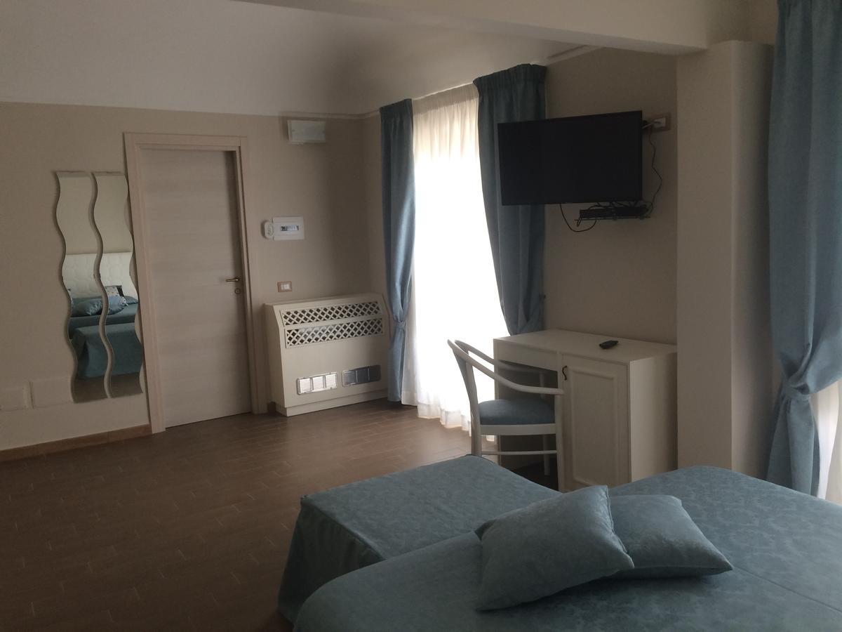 Hotel Sant'Anna Floresta Esterno foto